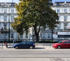 Donimirski Pałac Pugetów Business Center