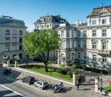 Donimirski Pałac Pugetów Business Center