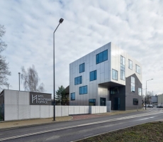 H11 Boutique Office