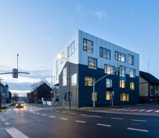 H11 Boutique Office