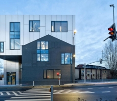 H11 Boutique Office