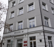 Wilcza 46
